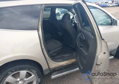 2011 Chevrolet Traverse 1Lt z USA, uszkodzony, nr VIN 1GNKVGED1BJ411183